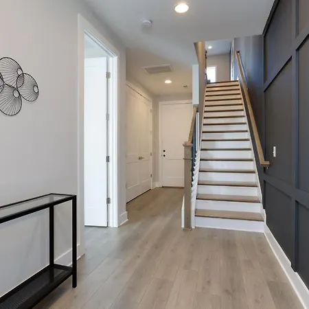 Huge Roofdeck W Views - 9 Beds * Nashville