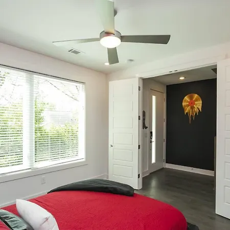 Vibe 851 Holiday home *