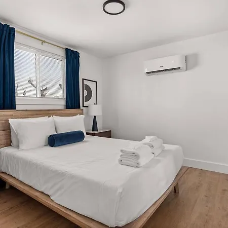 Holiday home Kensington 2100-03