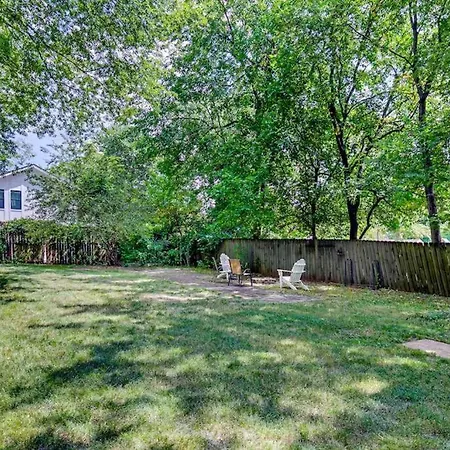 Lovely Bungalow For Families Spacious Outdoor Area