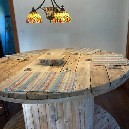 25 Min From Downtown Apartment *