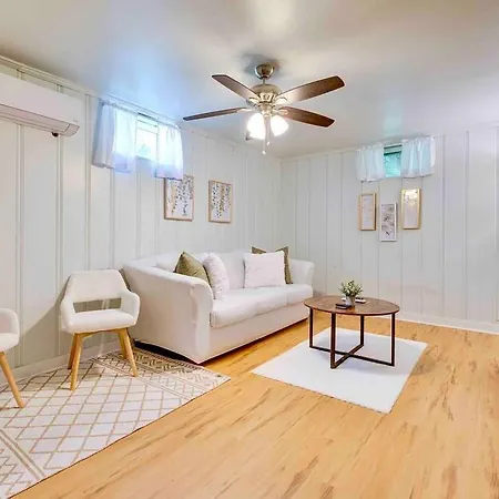 Peaceful 1 Bed 1 Bath With Free Parking & Pets Allowed *