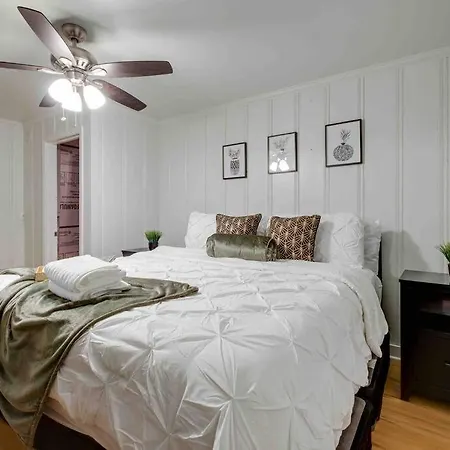 Peaceful 1 Bed 1 Bath With Free Parking & Pets Allowed *