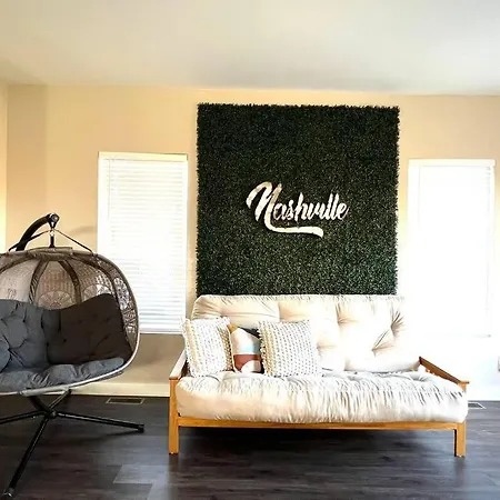 Modern Lux Slps 12/7 Beds 2 Mi Dwntwn 3 Bath Nashville
