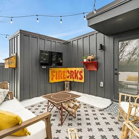 Instagrammable W/ Rooftop Deck, 3 Bdrm