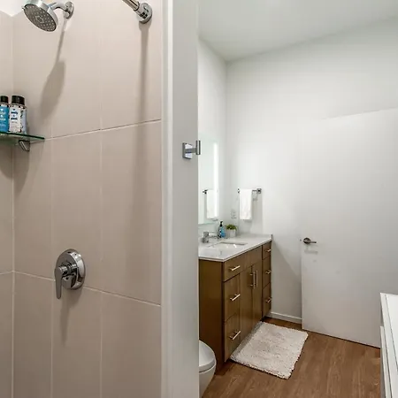 Illume 108 & 111 Apartment *
