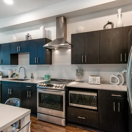 Illume 108 & 111 Apartment *