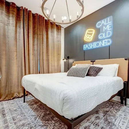 New Whiskey & Watches Rooftop Hottub Game Rm 9beds 4*