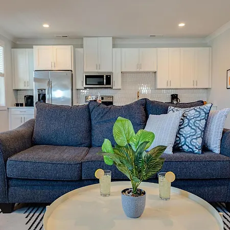 Modern Melrose-2 Bedroom Condo-5 Mins To Broadway * Nashville