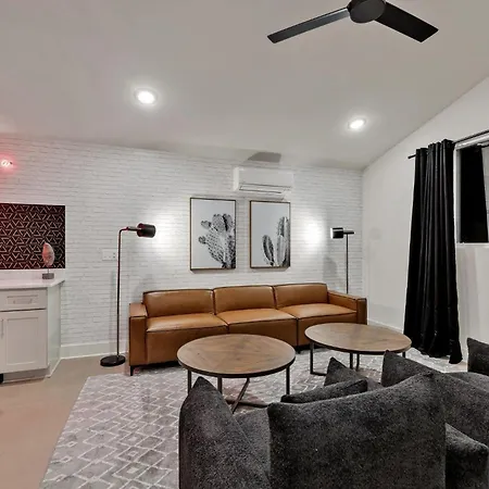 Dolly + Kenny - 2 Homes - Minutes To Broadway Nashville