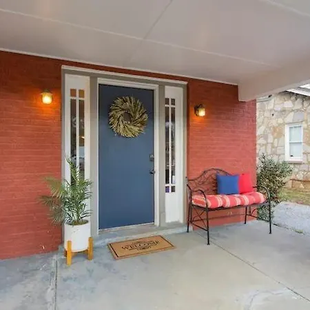 Holiday home East Nash-sleeps 10 Walk To Bars 8 Mins To Dt