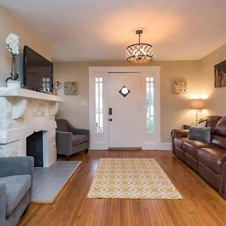 East Nash-sleeps 10 Walk To Bars 8 Mins To Dt Nashville