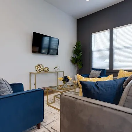 Holiday home Music Modern -5 Beds Designer & Balcony *