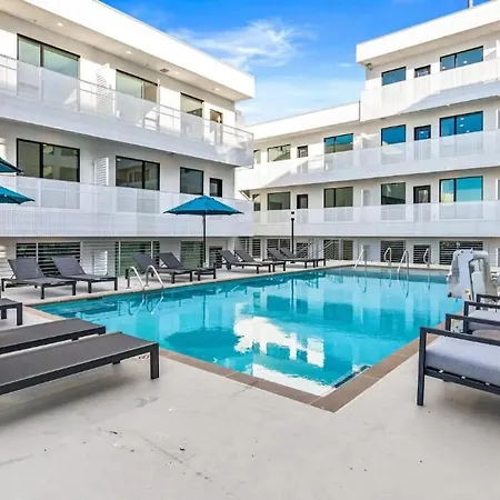 Centrally Located Modern-mid Rise *