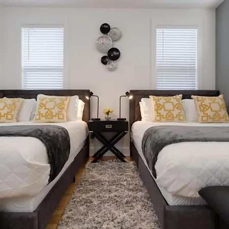 Music Modern -5 Beds Designer & Balcony Holiday home