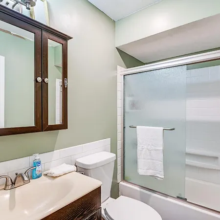 Holiday home Pet-friendly Madison 11 Mi To Dtwn *
