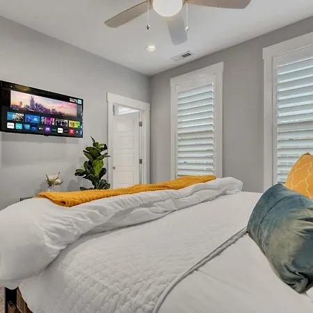 Holiday home Prime Location Music House 10 Beds Free Parking