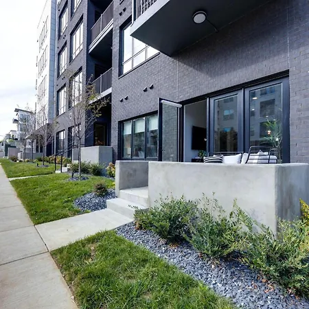- 3102 Long Blvd - Odyssey - R Holiday home *