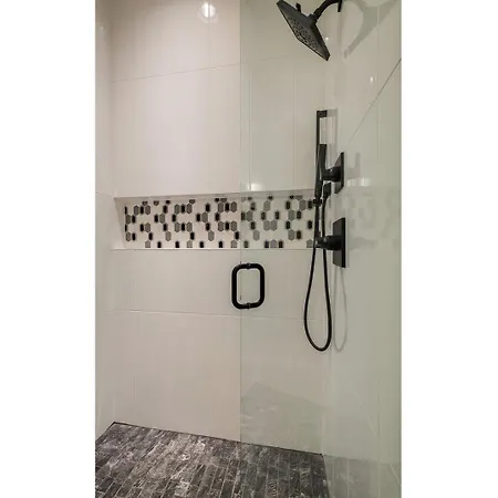Holiday home 3 Premium Midtown Homes - Sleeps 36 - Mins To Broadway *