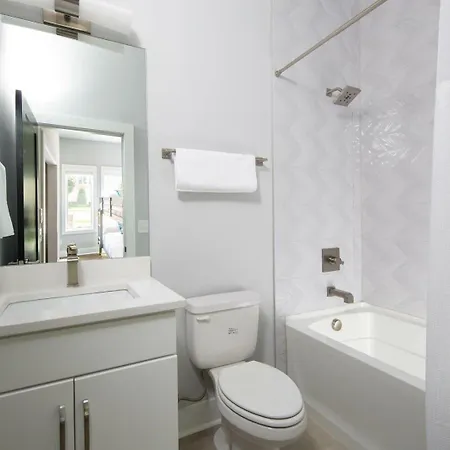 3 Premium Midtown Homes - Sleeps 36 - Mins To Broadway *