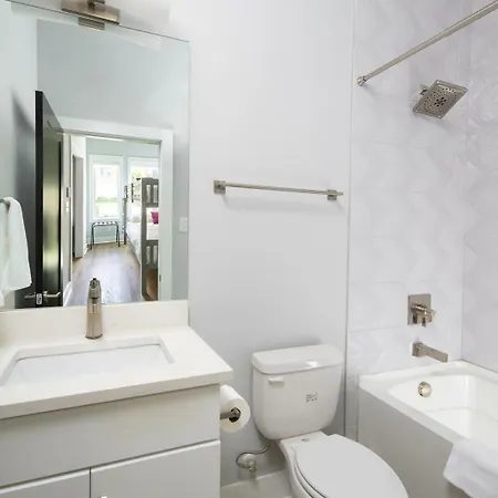 3 Premium Midtown Homes - Sleeps 36 - Mins To Broadway * Nashville