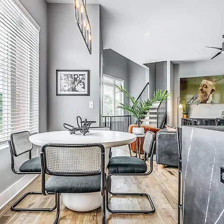 Holiday home - 1000a W Trinity Ln Nashville
