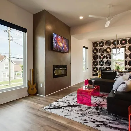 Holiday home Rock N' Roll Huge Space & Games