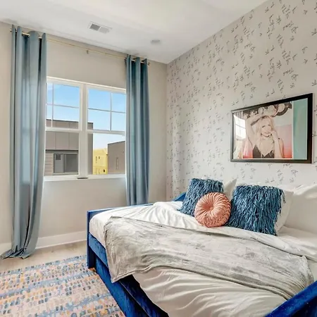 Double Lux 26beds 2 Rooftop Views Free Parking *