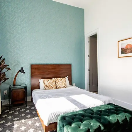2 Lux Homes Huge Rooftop 2mi To Broadway Sleeps 24 *