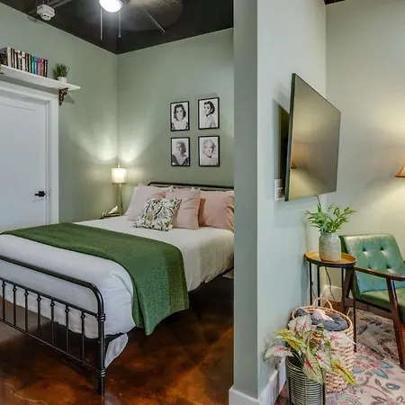 New Studio With 2 Queen Beds 7 Mins To Broadway Nashville