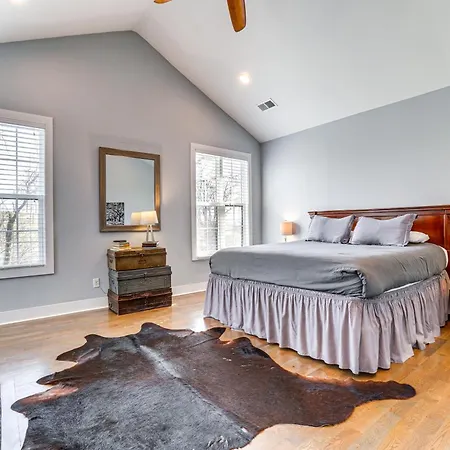 Beautiful House With Shelby Park Views! Nashville