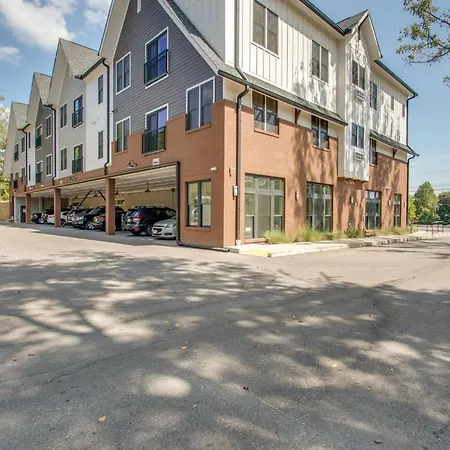 New* East Nash - King Bed Short Drive To Dwntwn Nashville