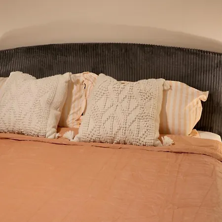Porsche Castle 1bd 1bath Apartment