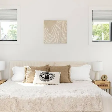 Huge Elegant 1 Bd - Big Living Space, Free Parking Nashville