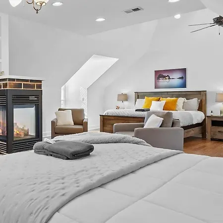 Historic Nashvilla On Music Row - 2 King Holiday home *