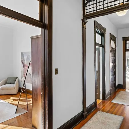 Historic Nashvilla On Music Row - 2 King *