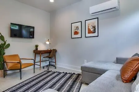 East Homes For Family Gatherings *