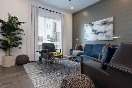 The Leland- Luxury Escape Near Local Favorites
