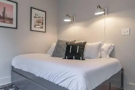 Comfy East For 10 *