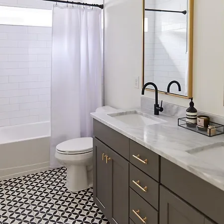 Luxurious East Retreat Holiday home Nashville
