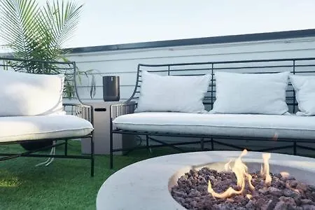 Holiday home Hall House - Stunning With Beautiful Rooftop!