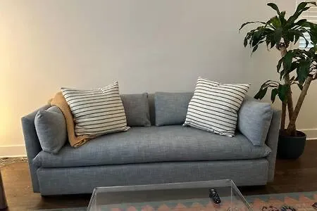 Hall House - Stunning With Beautiful Rooftop! Holiday home Nashville
