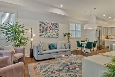 Holiday home Hall House - Stunning With Beautiful Rooftop! *