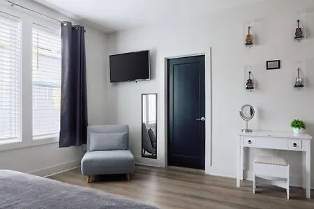 Holiday home The Lyric - City Views With Iconic Memorabilia
