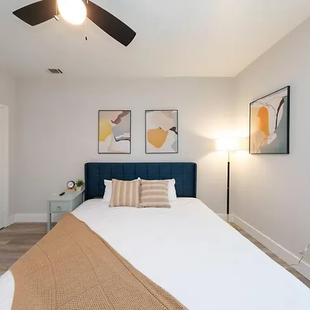 Modern 1br With King Bed And Optional Parking Near Broadway And The Gulch Apartment *