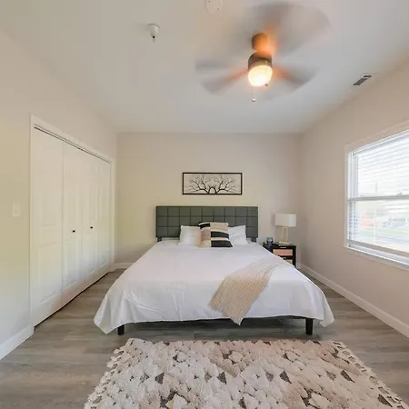 Trendy 2br Unit With King Beds And Optional Parking Near Broadway, Downtown & Hospitals Nashville