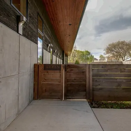 Unique Modern Ranch W Year Round Pool And Hot Tub * Nashville
