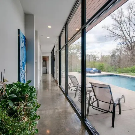 Unique Modern Ranch W Year Round Pool And Hot Tub Nashville