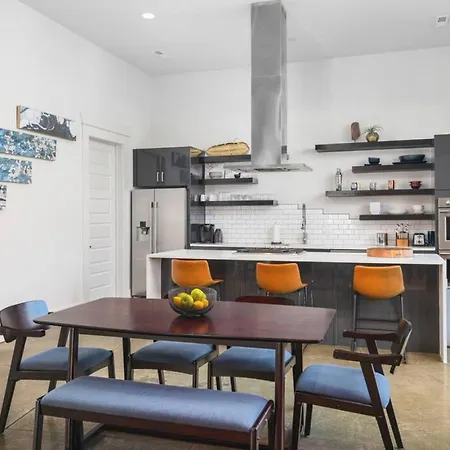 Unique Modern Ranch W Year Round Pool And Hot Tub Holiday home Nashville