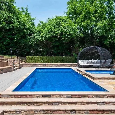 Luxury@lake Mansion Pool/hot Tub For Discerning Tastes Nashville